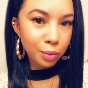 Meet your Posher, Cecilia